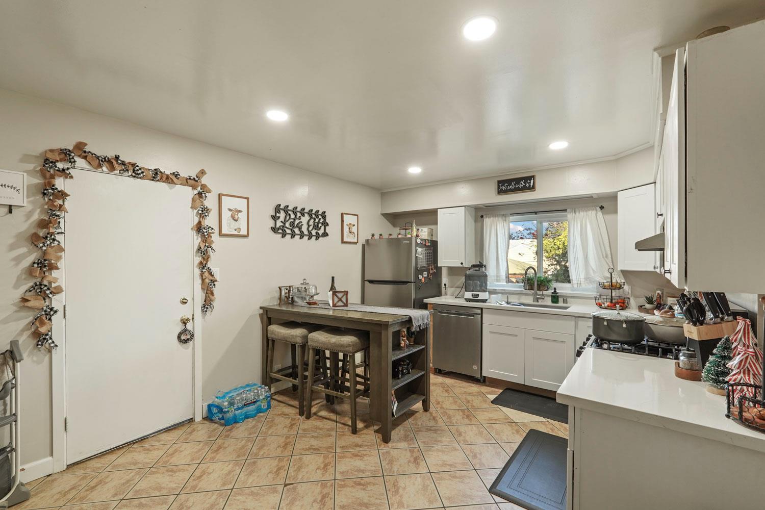 Detail Gallery Image 21 of 40 For 1129 S Lincoln St, Stockton,  CA 95206 - 3 Beds | 2 Baths