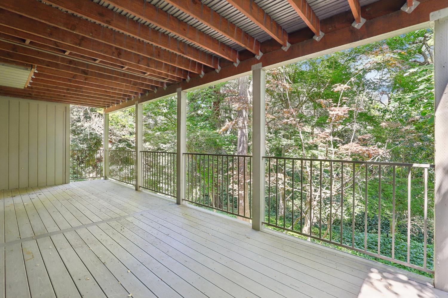 Detail Gallery Image 42 of 47 For 84 Riverknoll Pl, Carmichael,  CA 95608 - 2 Beds | 2/1 Baths