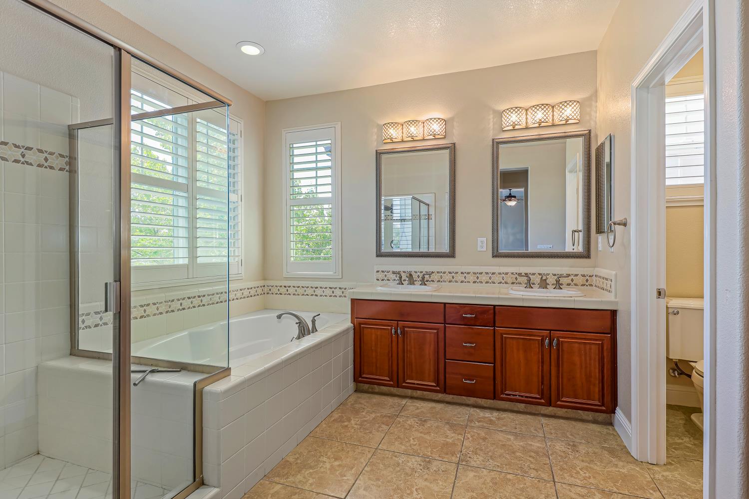 Detail Gallery Image 71 of 80 For 5806 Lagrande Way, Stockton,  CA 95219 - 4 Beds | 3 Baths