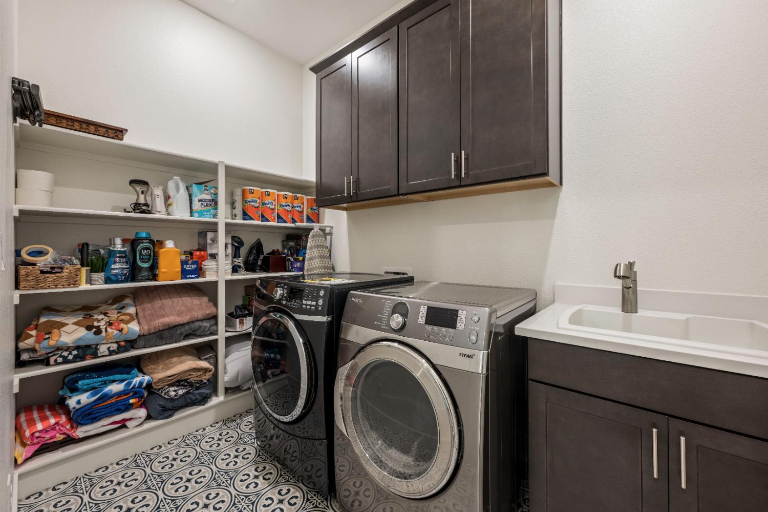 Detail Gallery Image 25 of 43 For 927 Greeley Ct, Cameron Park,  CA 95682 - 4 Beds | 3/1 Baths