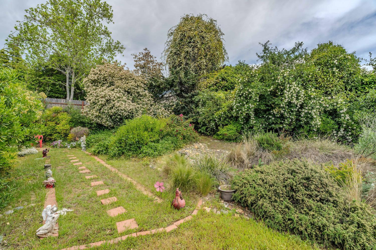 Detail Gallery Image 23 of 28 For 10896 Sutter Circle, Sutter Creek,  CA 95685 - 3 Beds | 2 Baths