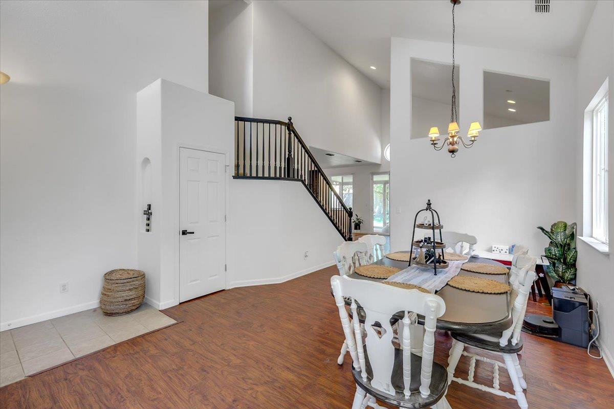 Detail Gallery Image 8 of 47 For 2189 Stonewater Dr, Yuba City,  CA 95991 - 4 Beds | 2/1 Baths