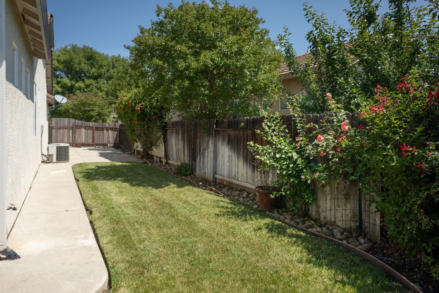 Detail Gallery Image 39 of 76 For 1868 Kendall Ct, Yuba City,  CA 95993 - 4 Beds | 2/1 Baths