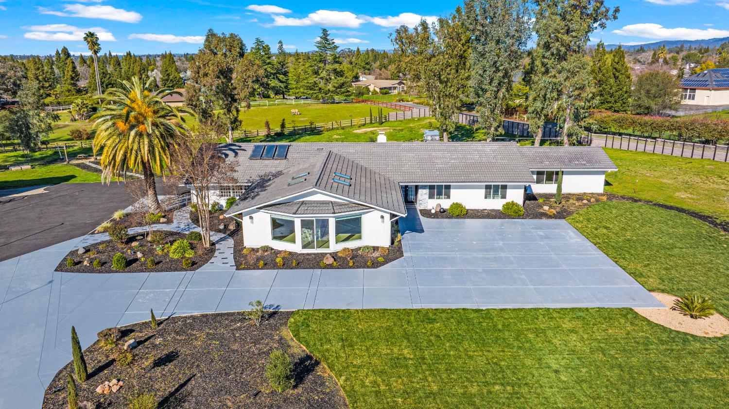 Detail Gallery Image 1 of 94 For 6615 Arabian Cir, Granite Bay,  CA 95746 - 5 Beds | 3 Baths