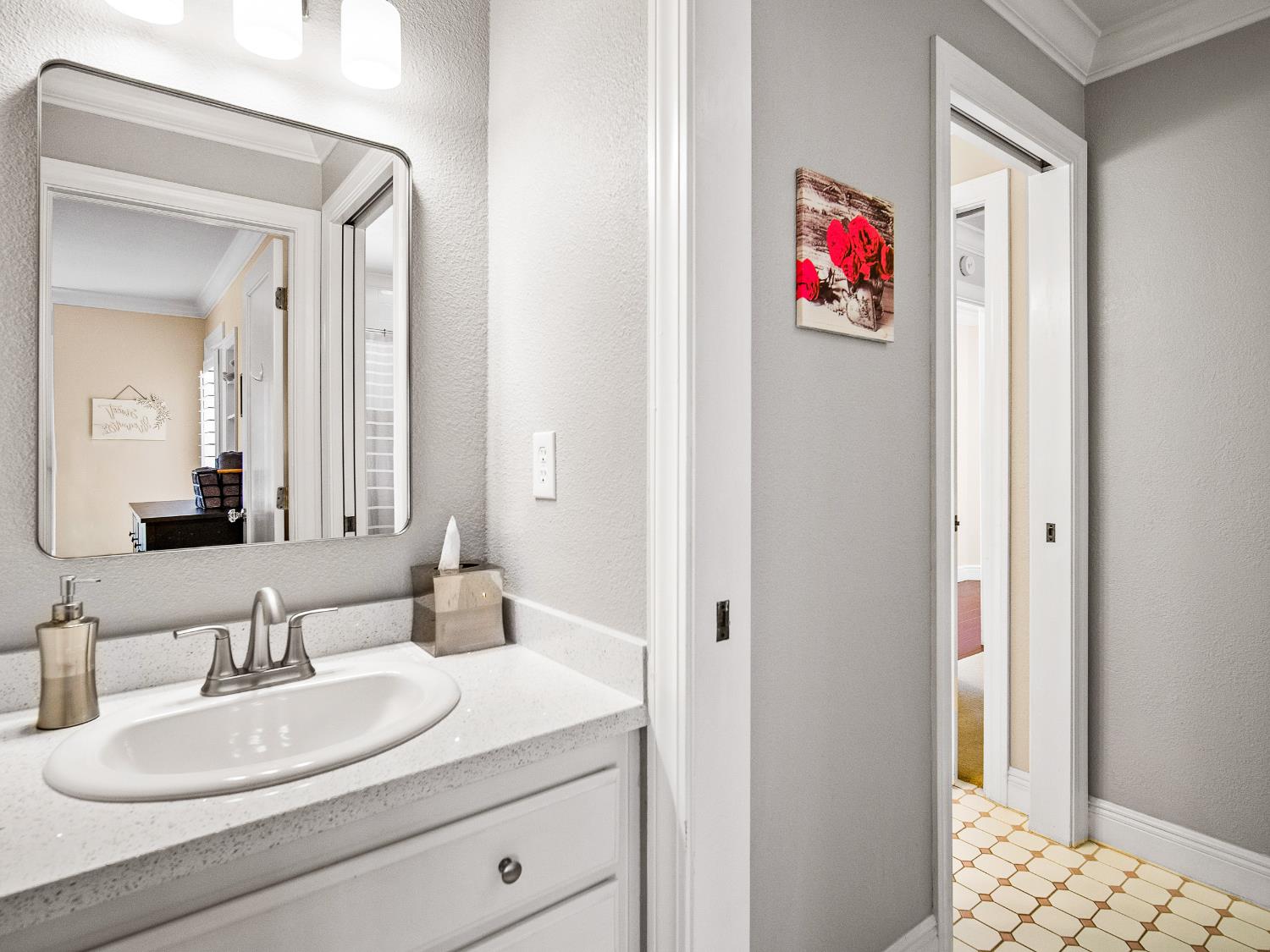 Detail Gallery Image 31 of 85 For 6809 Stanley Ave, Carmichael,  CA 95608 - 5 Beds | 4 Baths