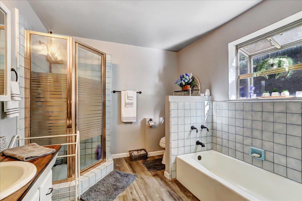 Detail Gallery Image 23 of 59 For 12710 Rough and Ready Rd, Rough And Ready,  CA 95975 - 2 Beds | 3 Baths