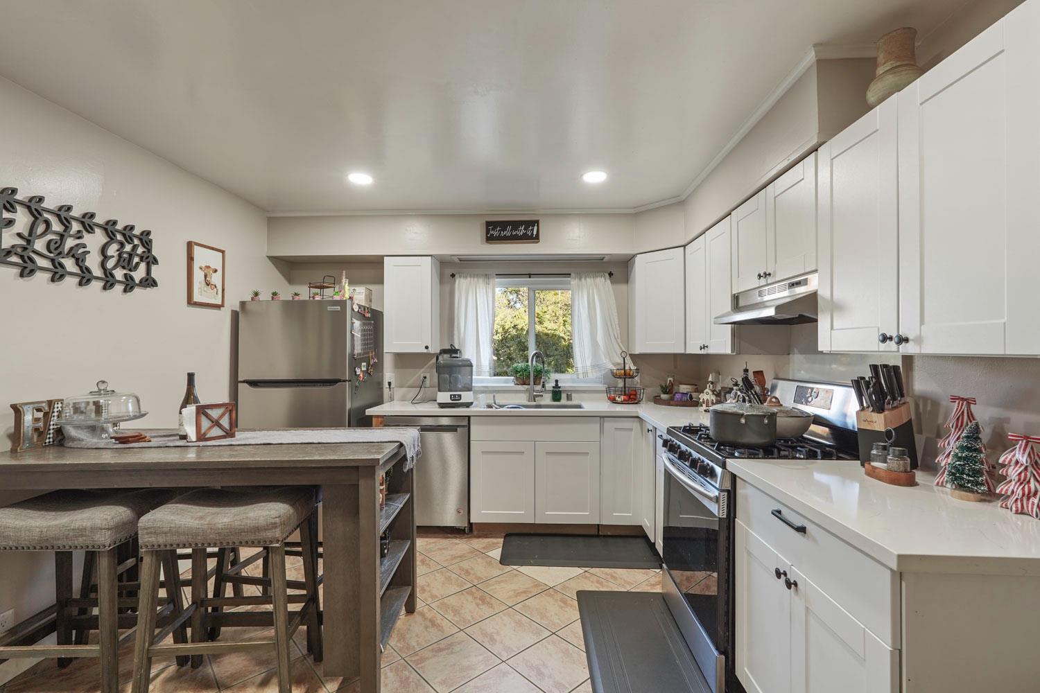 Detail Gallery Image 16 of 40 For 1129 S Lincoln St, Stockton,  CA 95206 - 3 Beds | 2 Baths