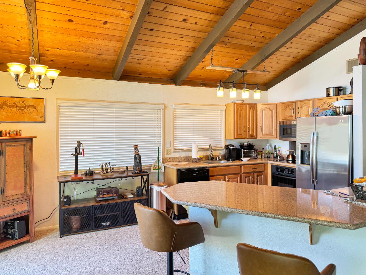 Detail Gallery Image 6 of 23 For 11869 Lakeshoren N., Auburn,  CA 95602 - 3 Beds | 2 Baths