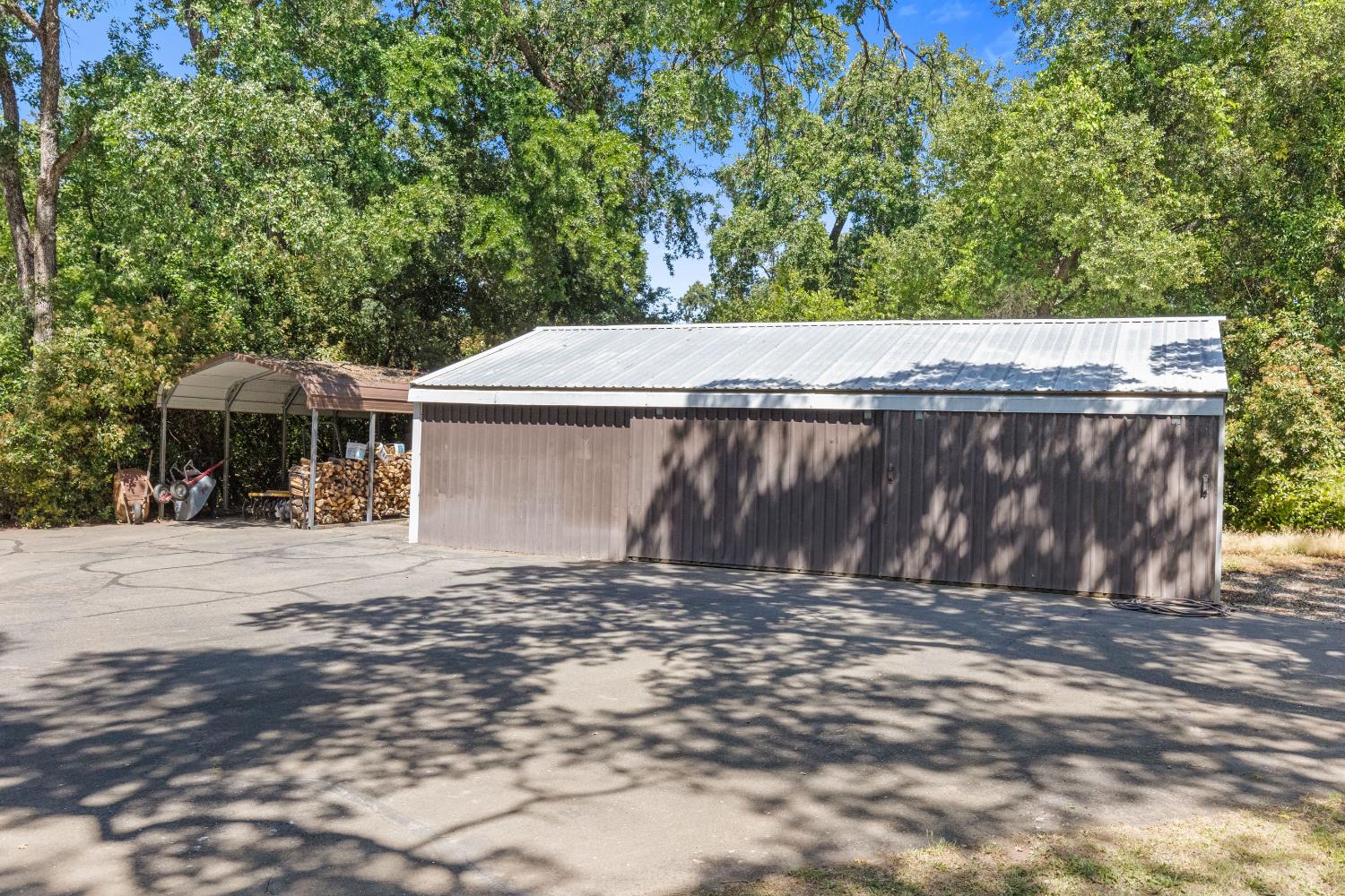 Detail Gallery Image 16 of 59 For 7705 Horseshoe Bar Rd, Loomis,  CA 95650 - 3 Beds | 2 Baths
