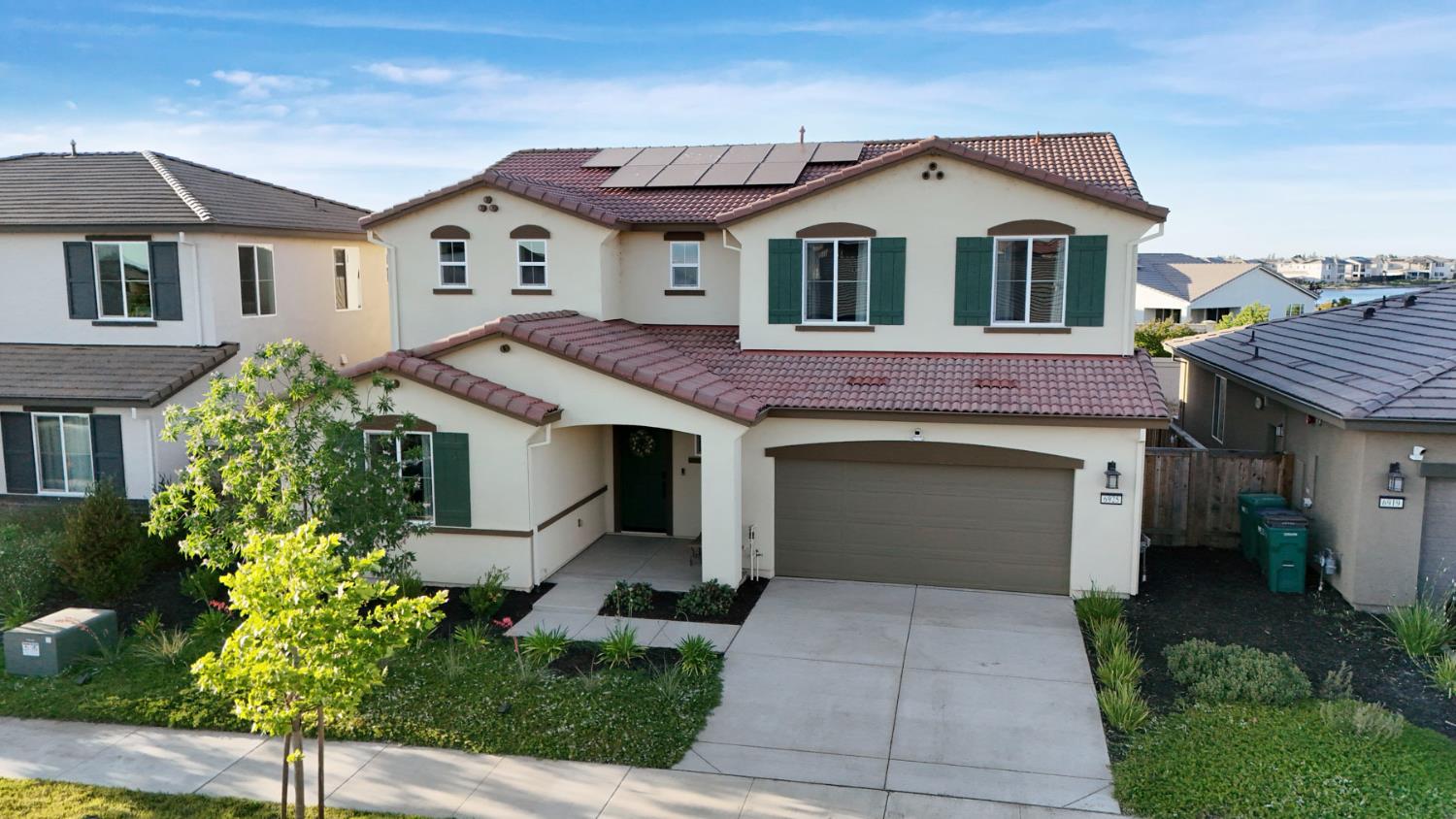Detail Gallery Image 3 of 64 For 6925 Foraker Dr, Stockton,  CA 95219 - 5 Beds | 3/1 Baths