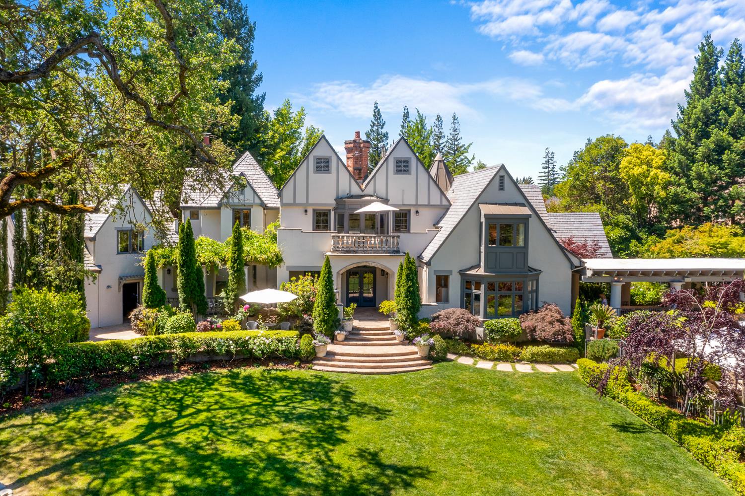 Detail Gallery Image 3 of 89 For 510 Knightsbridge Ln, Sacramento,  CA 95864 - 6 Beds | 4/1 Baths
