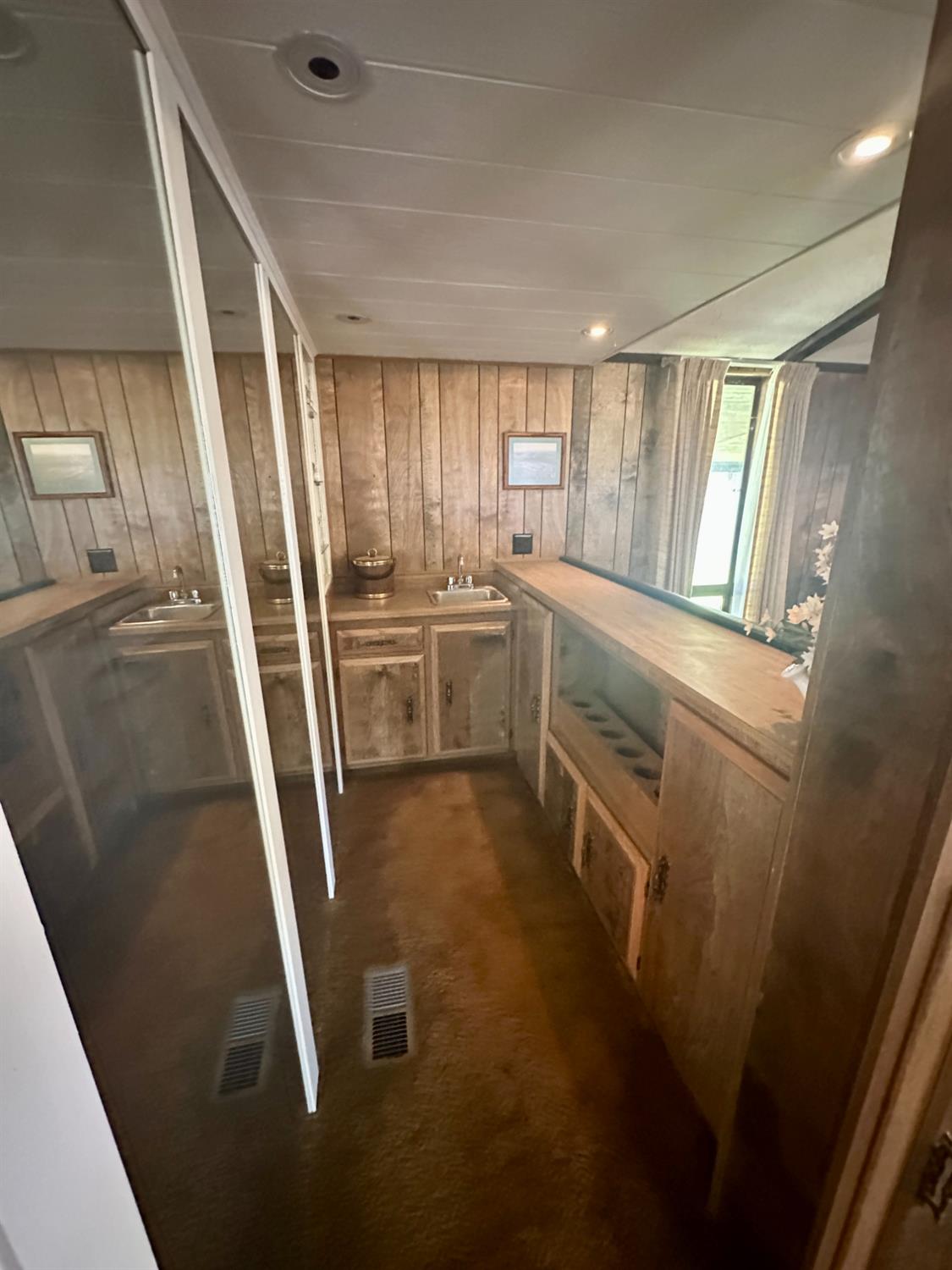 Detail Gallery Image 12 of 31 For 156 Oxbow Marina Dr, Isleton,  CA 95641 - 2 Beds | 2 Baths