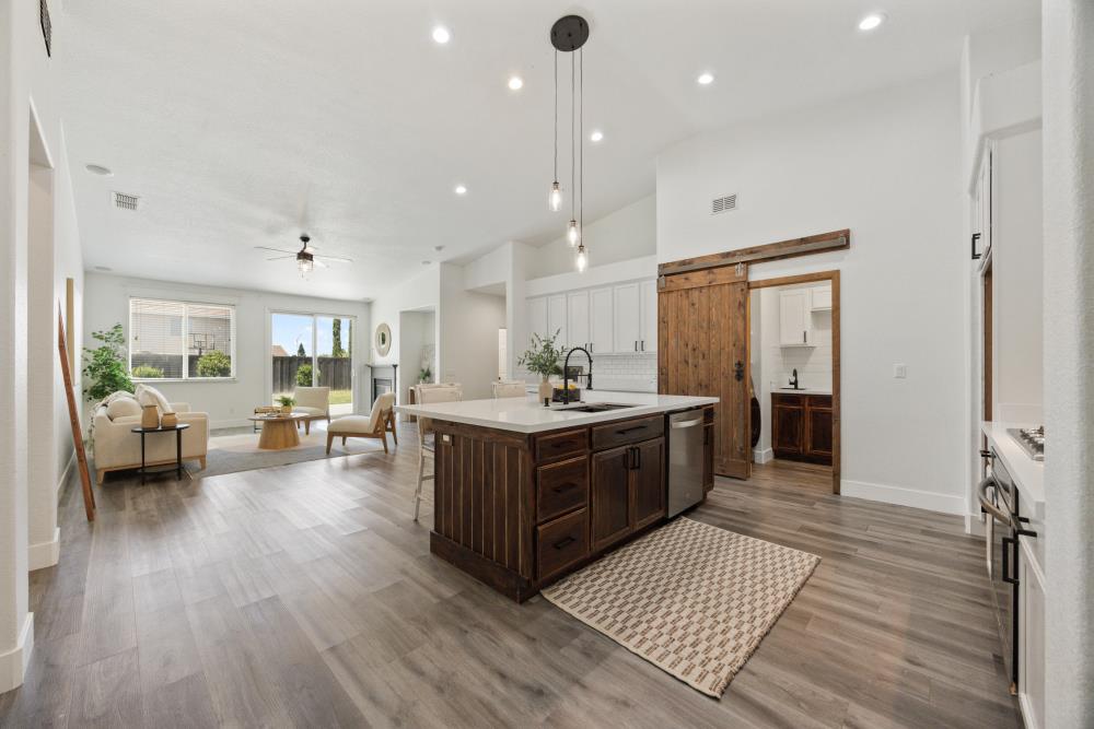 Detail Gallery Image 18 of 51 For 224 Lenader Ct, Roseville,  CA 95747 - 4 Beds | 2 Baths