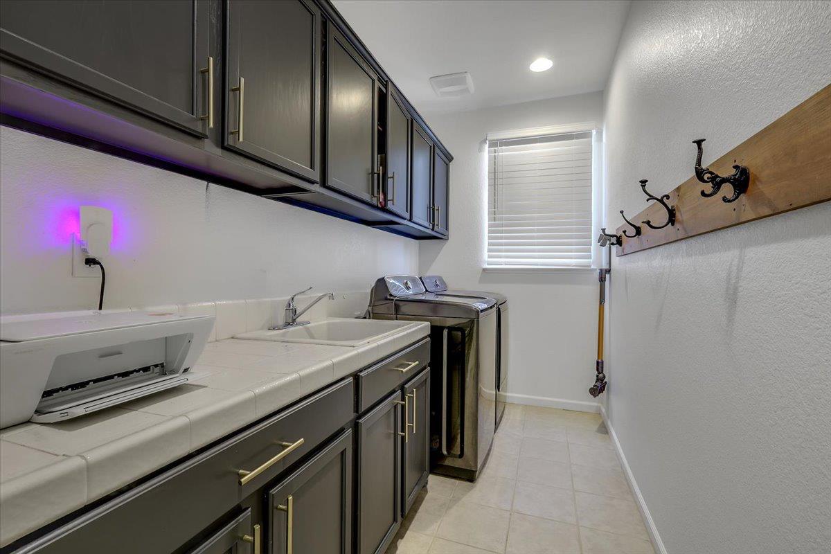 Detail Gallery Image 20 of 47 For 2189 Stonewater Dr, Yuba City,  CA 95991 - 4 Beds | 2/1 Baths