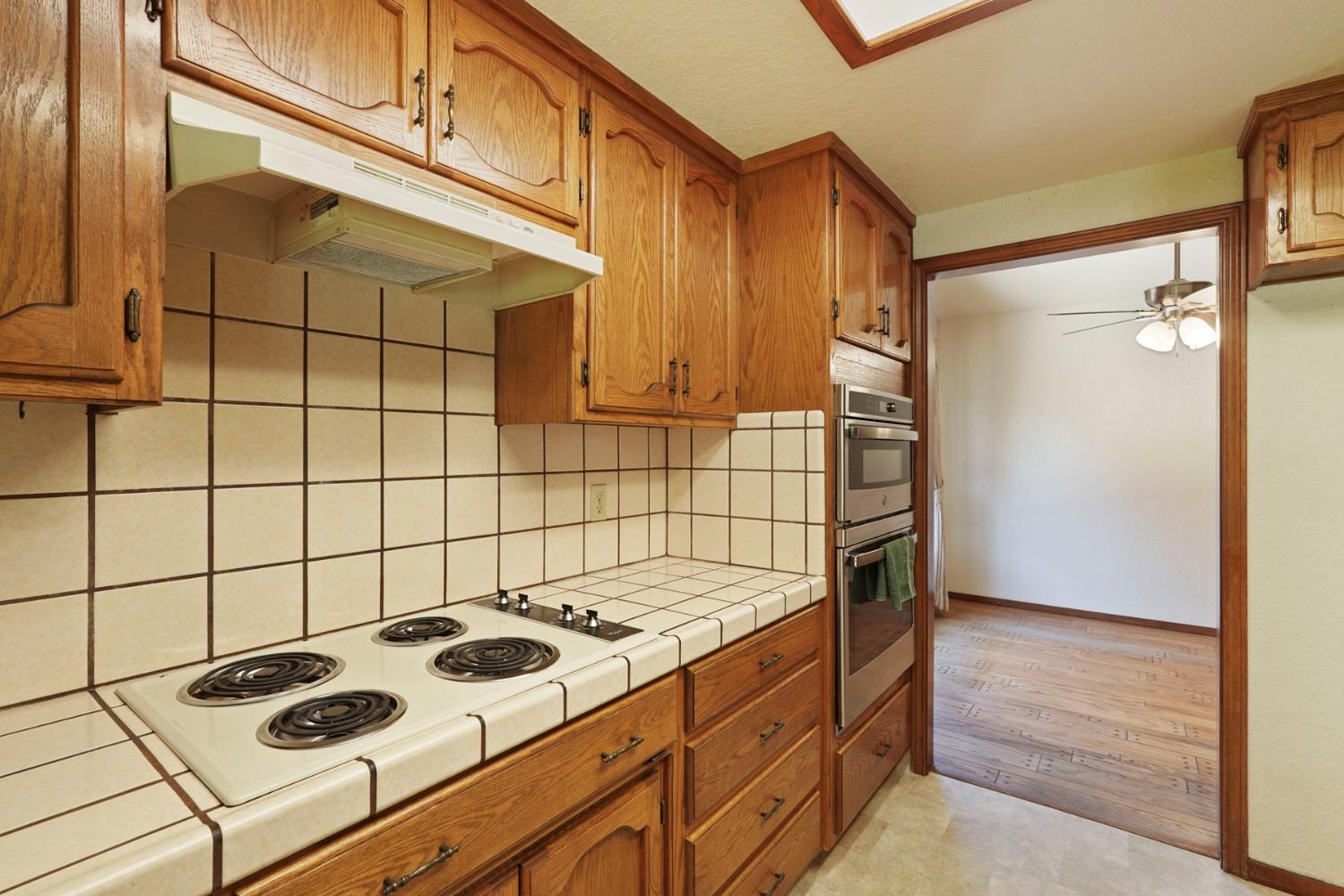 Detail Gallery Image 20 of 45 For 1268 Pheasant Hollow Way, Manteca,  CA 95336 - 3 Beds | 2 Baths