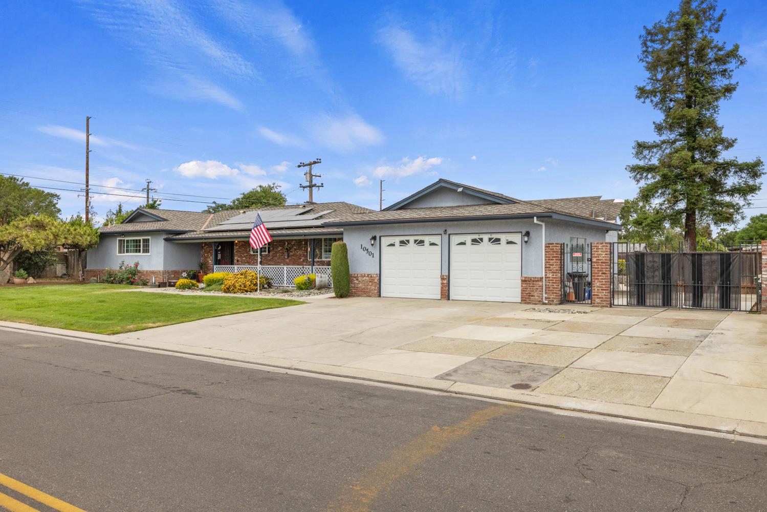 Detail Gallery Image 3 of 71 For 10501 Kimberly Dr, Manteca,  CA 95336 - 4 Beds | 3/1 Baths