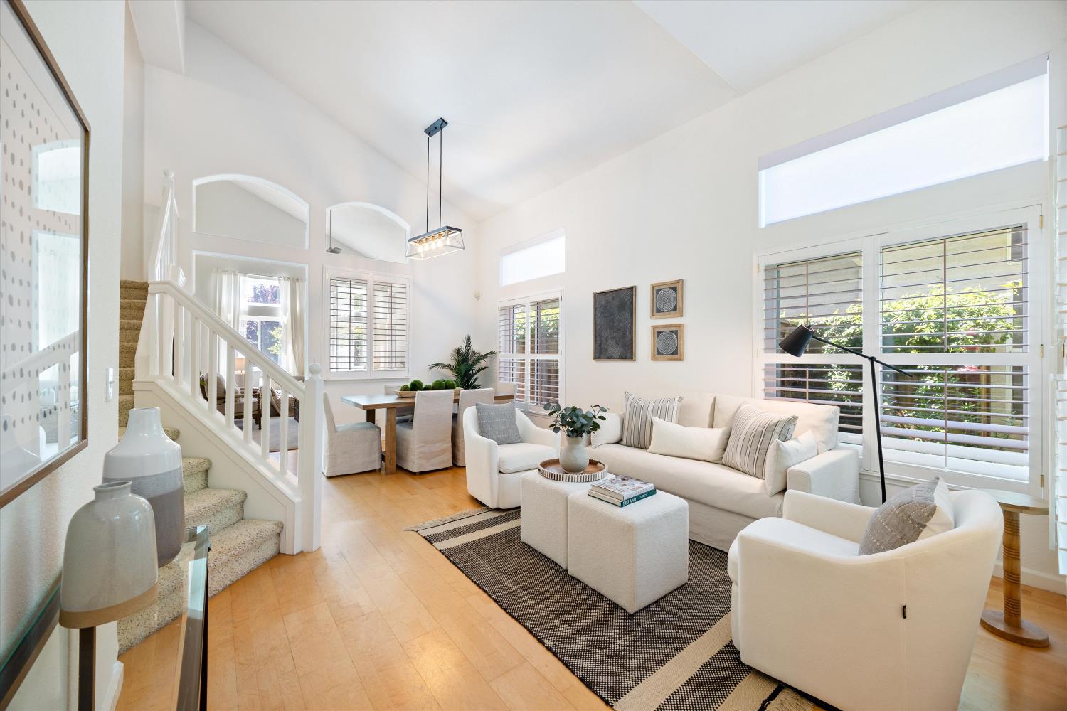 Detail Gallery Image 6 of 40 For 2929 Turnbuckle Cir, Elk Grove,  CA 95758 - 4 Beds | 2/1 Baths