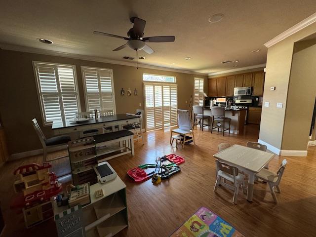 Detail Gallery Image 23 of 37 For 5896 Riverbank Cir, Stockton,  CA 95219 - 4 Beds | 3 Baths