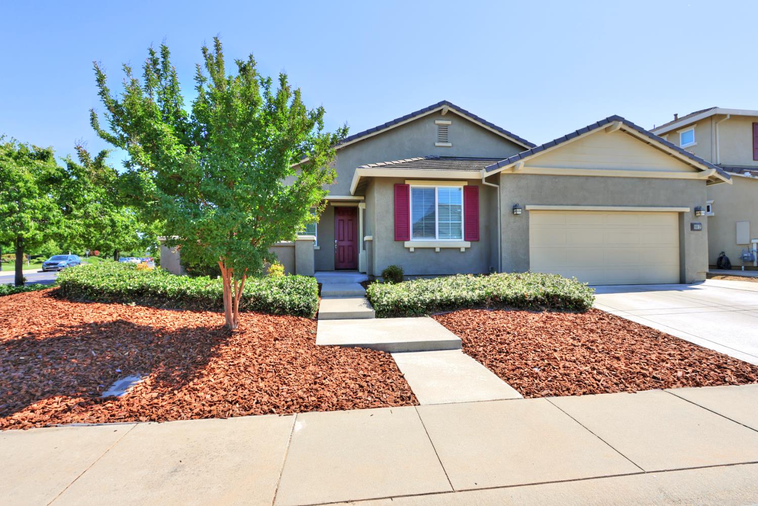 Detail Gallery Image 3 of 57 For 8012 Spiess Ct, Elk Grove,  CA 95757 - 4 Beds | 2 Baths