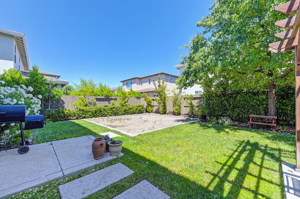Detail Gallery Image 45 of 52 For 4432 Juneberry Dr, Sacramento,  CA 95834 - 3 Beds | 2/1 Baths