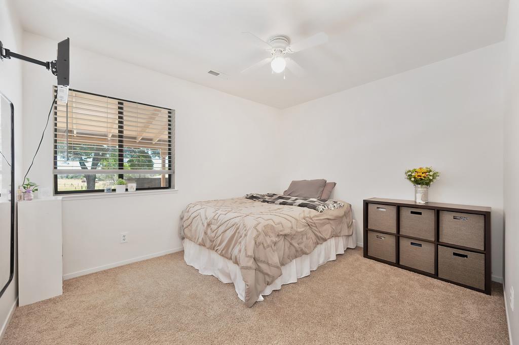 Detail Gallery Image 13 of 44 For 2120 Lovejoy Ln, Cool,  CA 95614 - 3 Beds | 2 Baths