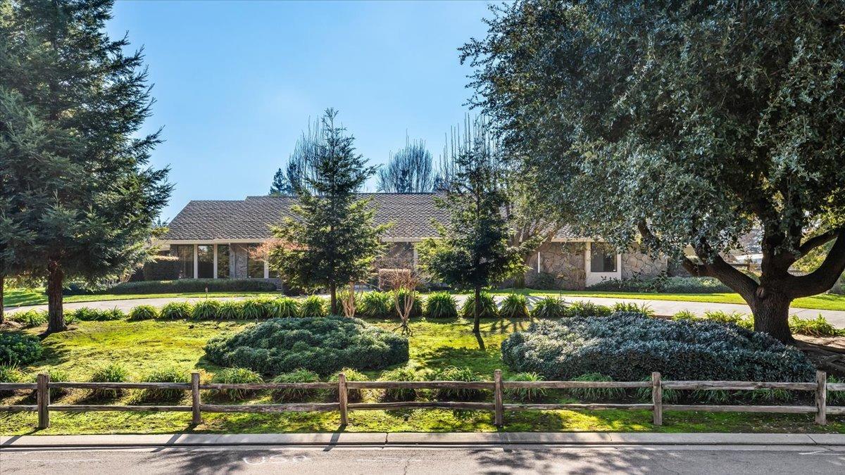 Detail Gallery Image 2 of 60 For 10007 Mountain Oak Rd, Oakdale,  CA 95361 - 3 Beds | 2/1 Baths