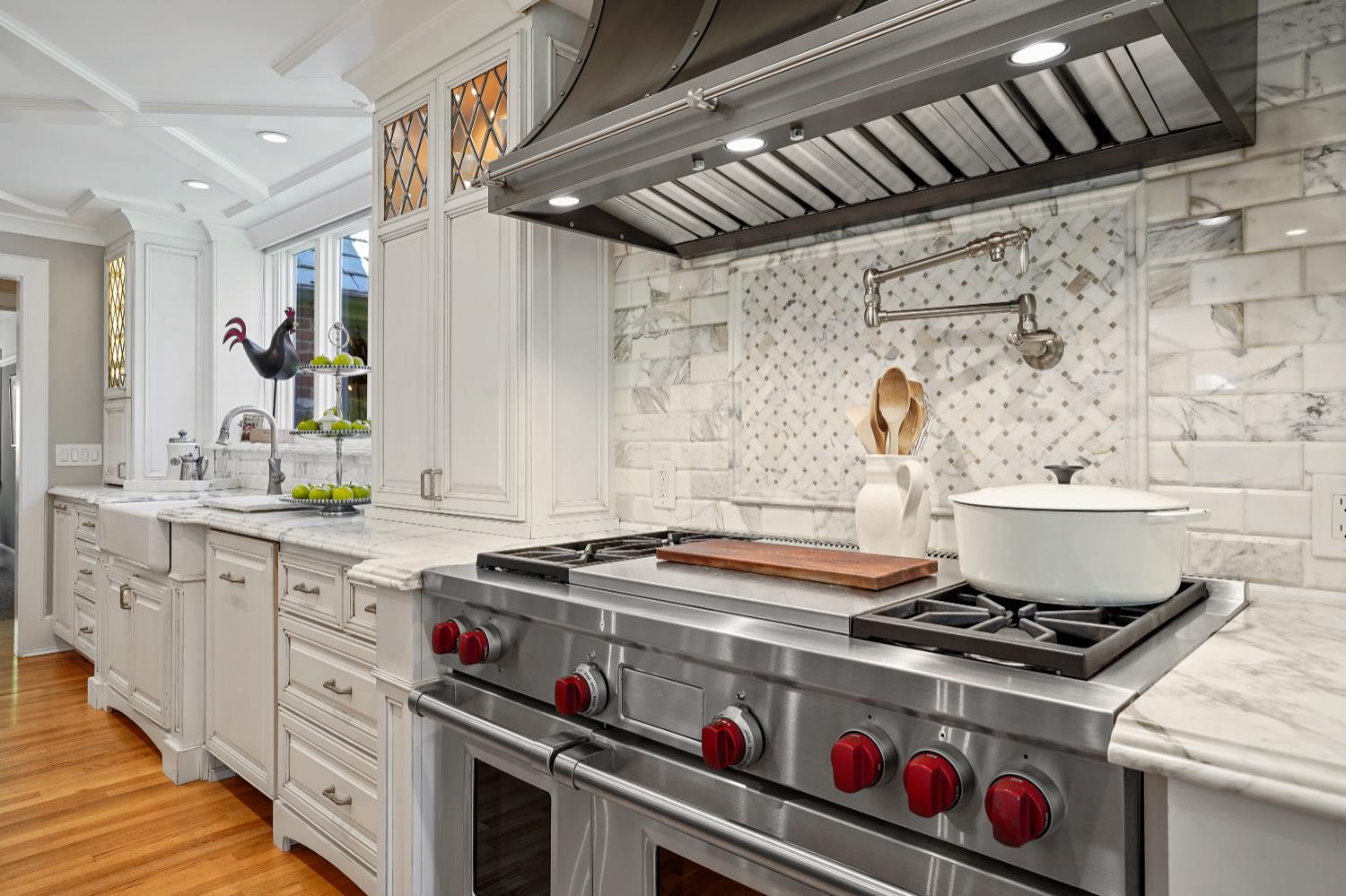 Detail Gallery Image 12 of 89 For 510 Knightsbridge Ln, Sacramento,  CA 95864 - 6 Beds | 4/1 Baths