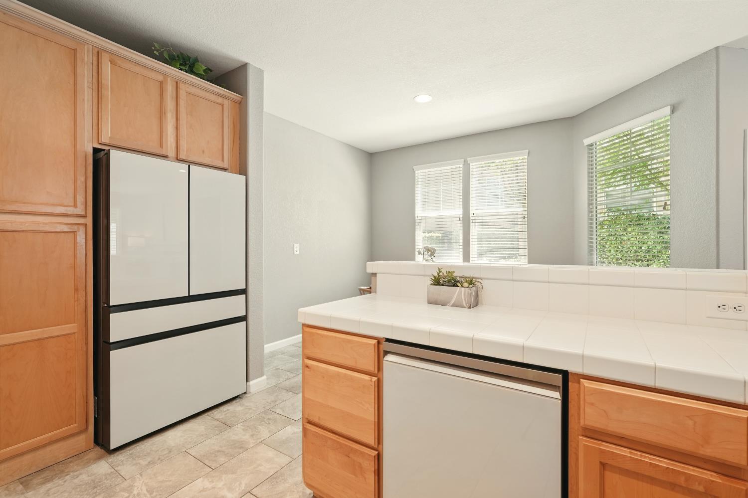 Detail Gallery Image 18 of 34 For 1600 Kentucky Way, Rocklin,  CA 95765 - 2 Beds | 2/1 Baths