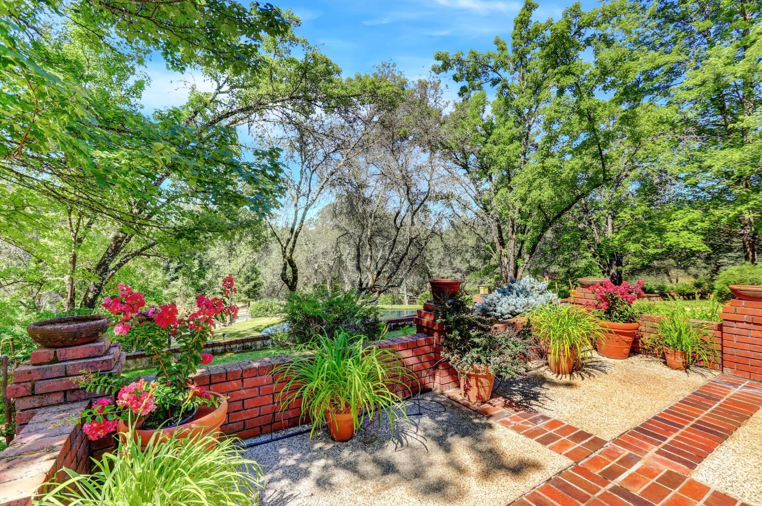 Detail Gallery Image 94 of 99 For 16949 Round Valley Cir, Grass Valley,  CA 95949 - 3 Beds | 2/1 Baths