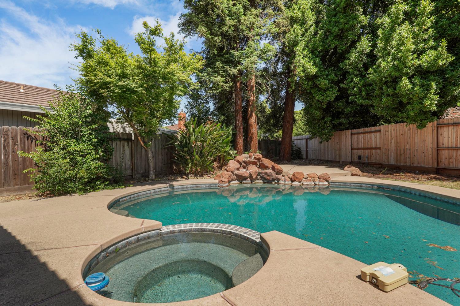 Detail Gallery Image 43 of 43 For 2903 Raintree Ct., Stockton,  CA 95219 - 3 Beds | 2 Baths