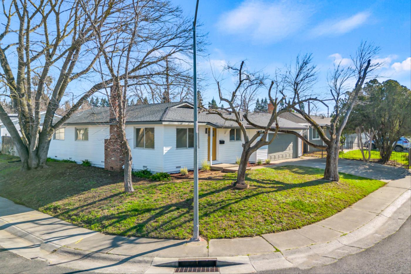 Detail Gallery Image 38 of 43 For 10518 Mills Acres Cir, Rancho Cordova,  CA 95670 - 3 Beds | 2 Baths