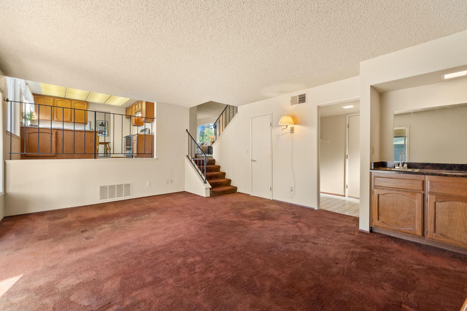 Detail Gallery Image 19 of 40 For 4195 Amapola Way, Sacramento,  CA 95823 - 4 Beds | 2/1 Baths