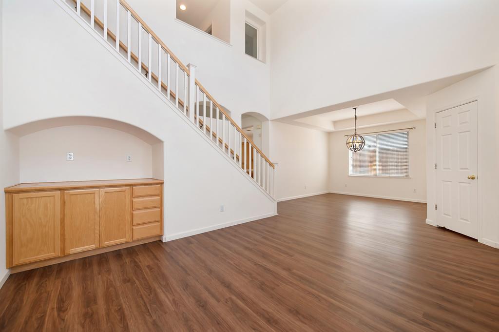 Detail Gallery Image 9 of 43 For 6437 Cormorant Cir, Rocklin,  CA 95765 - 4 Beds | 3 Baths