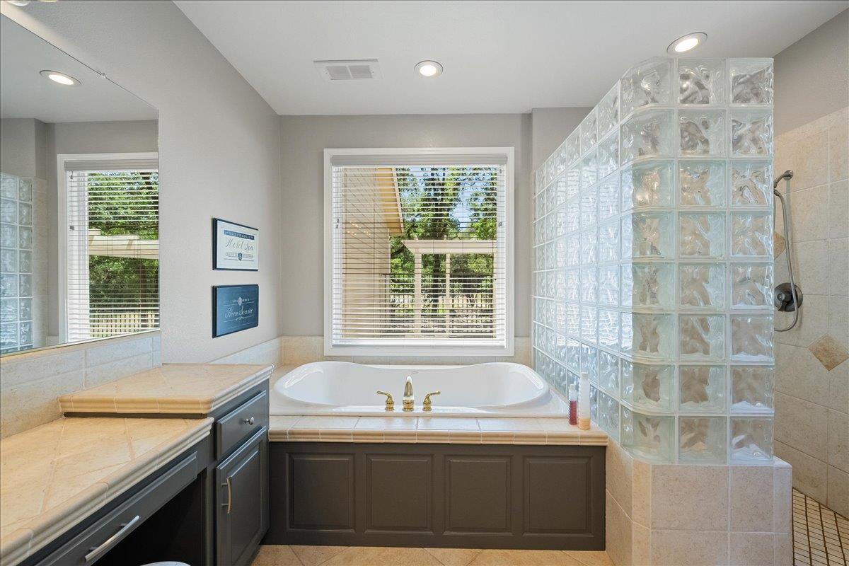 Detail Gallery Image 32 of 69 For 2951 N Shingle Rd, Shingle Springs,  CA 95682 - 3 Beds | 3 Baths