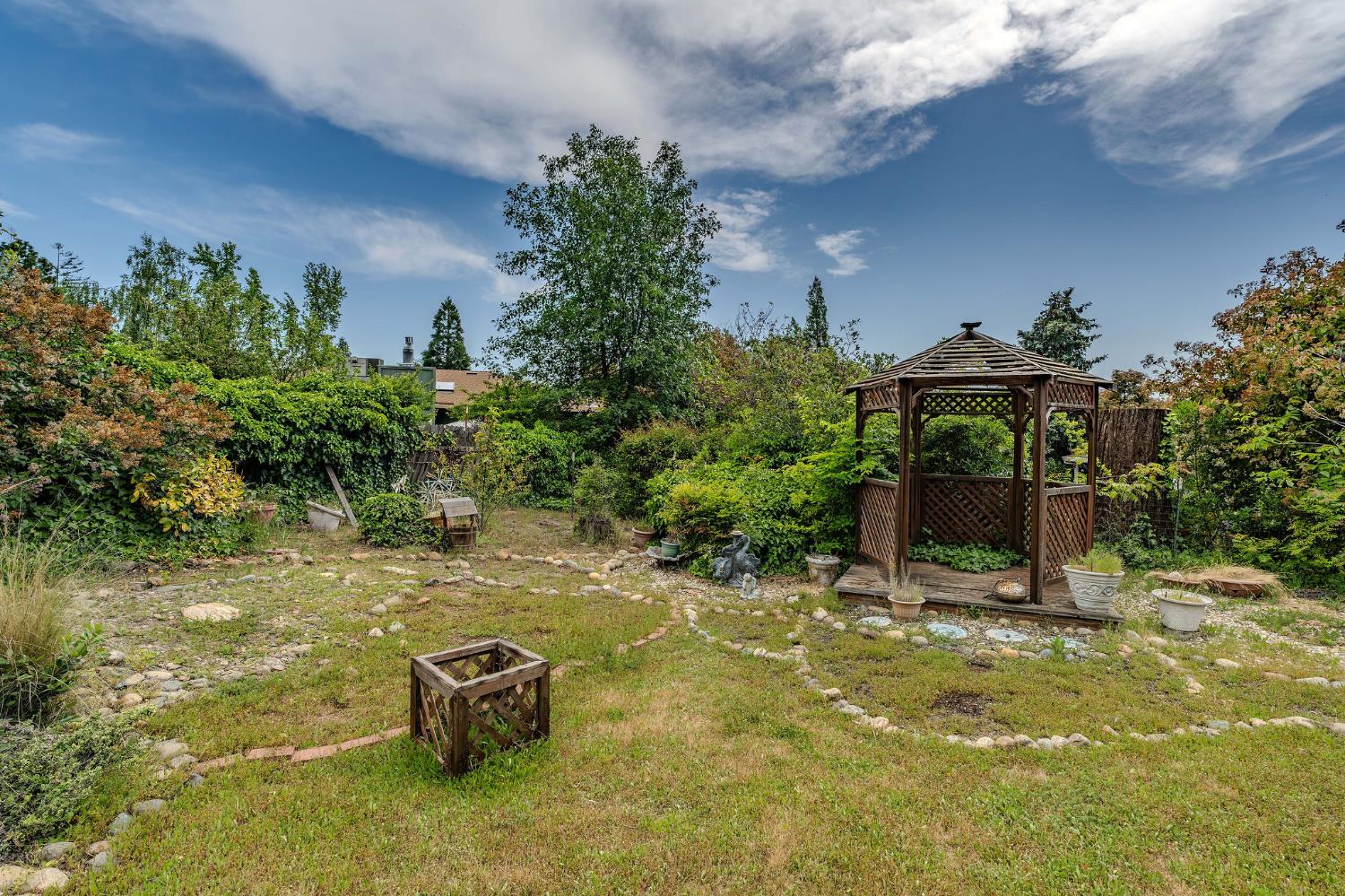 Detail Gallery Image 24 of 28 For 10896 Sutter Circle, Sutter Creek,  CA 95685 - 3 Beds | 2 Baths