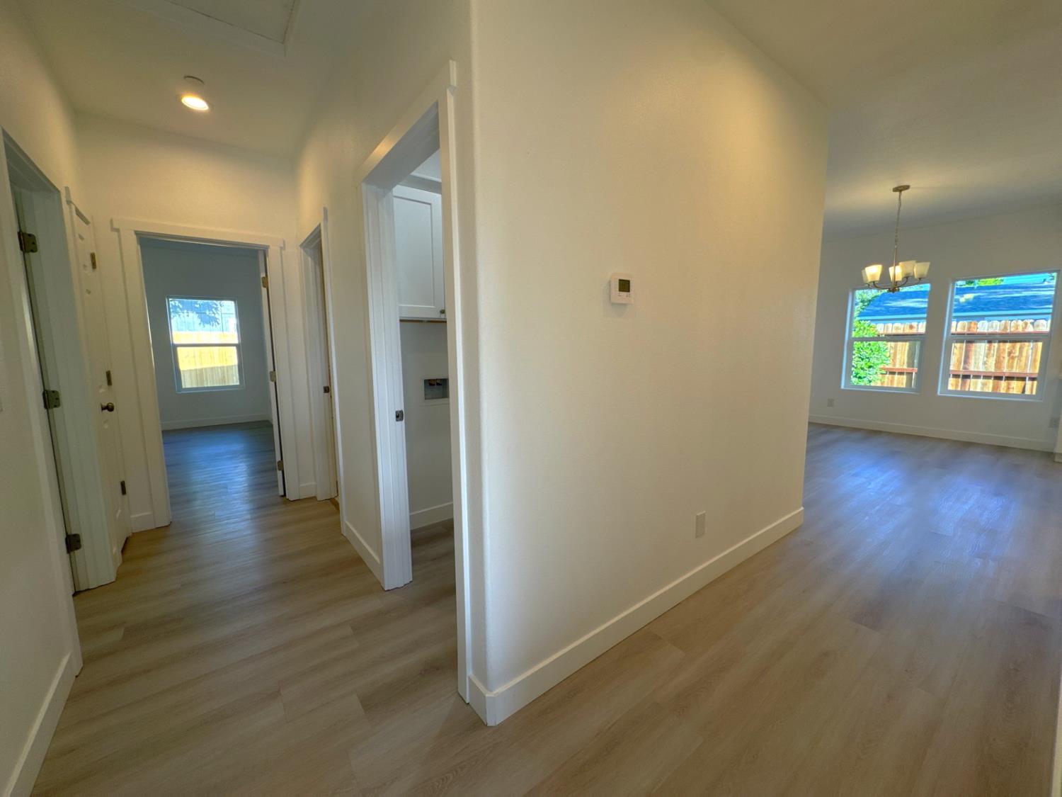 Detail Gallery Image 17 of 37 For 4825 36th St, Sacramento,  CA 95820 - 3 Beds | 2 Baths
