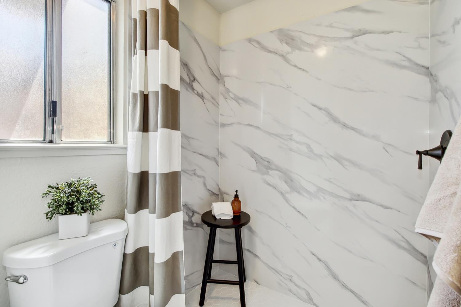 Detail Gallery Image 28 of 43 For 8135 Traver Ct, Sacramento,  CA 95828 - 3 Beds | 2 Baths