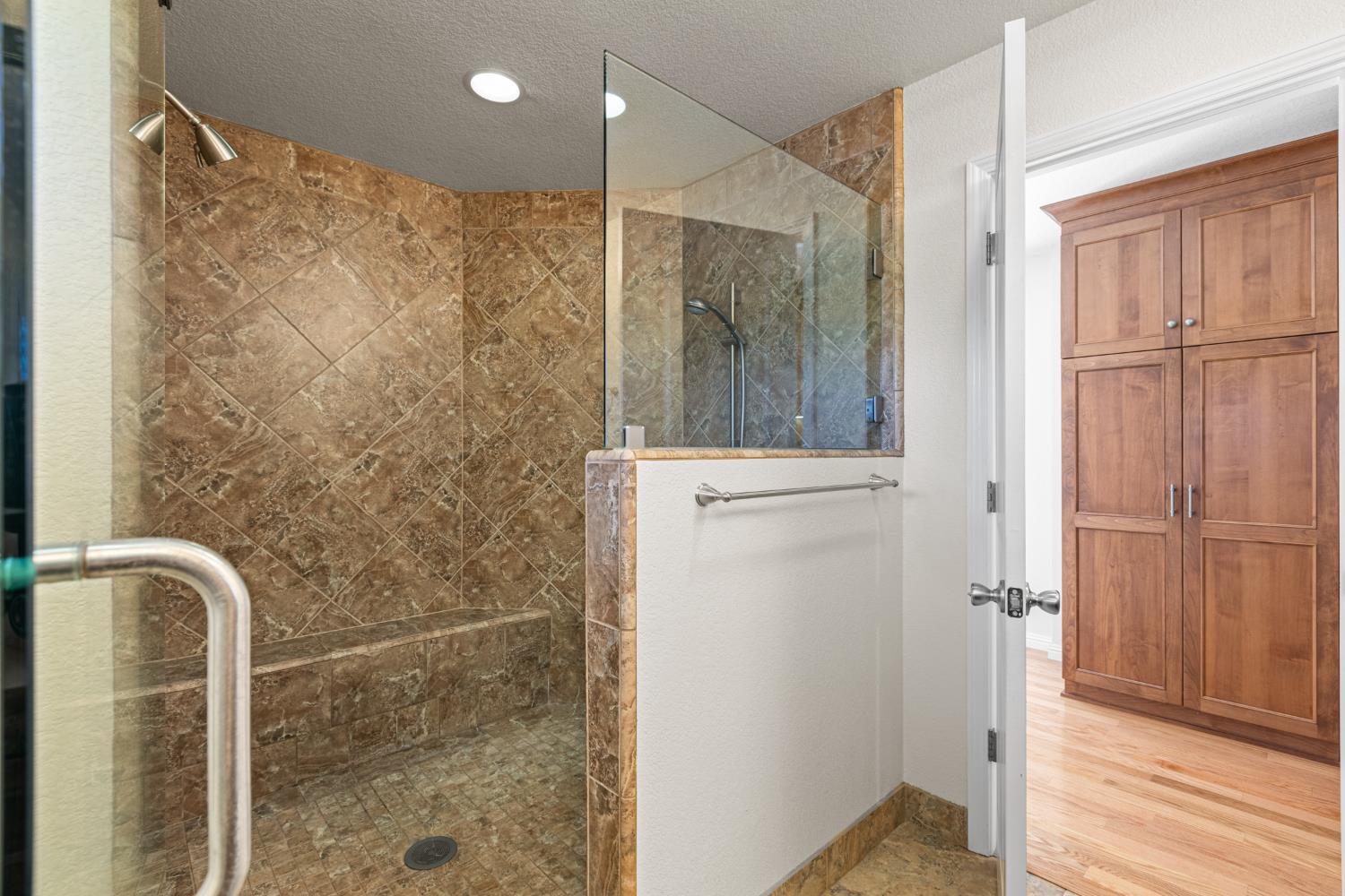 Detail Gallery Image 31 of 41 For 6840 Appomattox Way, Carmichael,  CA 95608 - 3 Beds | 2 Baths
