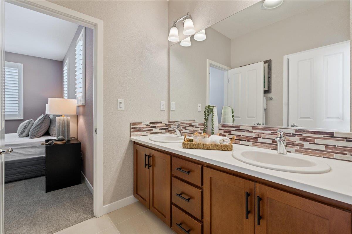 Detail Gallery Image 41 of 54 For 1032 Oakbriar Cir, Roseville,  CA 95747 - 4 Beds | 3 Baths