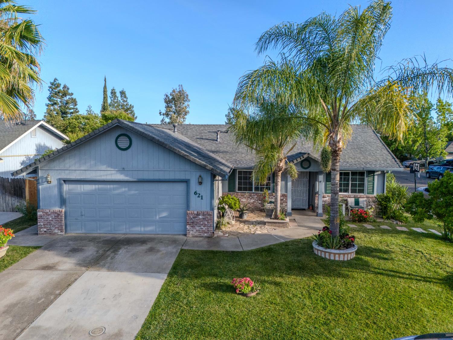 Detail Gallery Image 2 of 45 For 621 Bernier, Galt,  CA 95632 - 3 Beds | 2 Baths