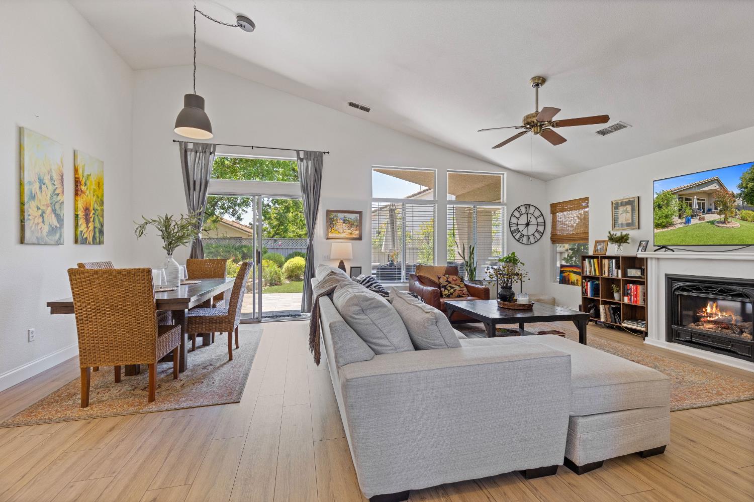 Detail Gallery Image 18 of 51 For 5449 Campcreek Loop, Roseville,  CA 95747 - 2 Beds | 2 Baths