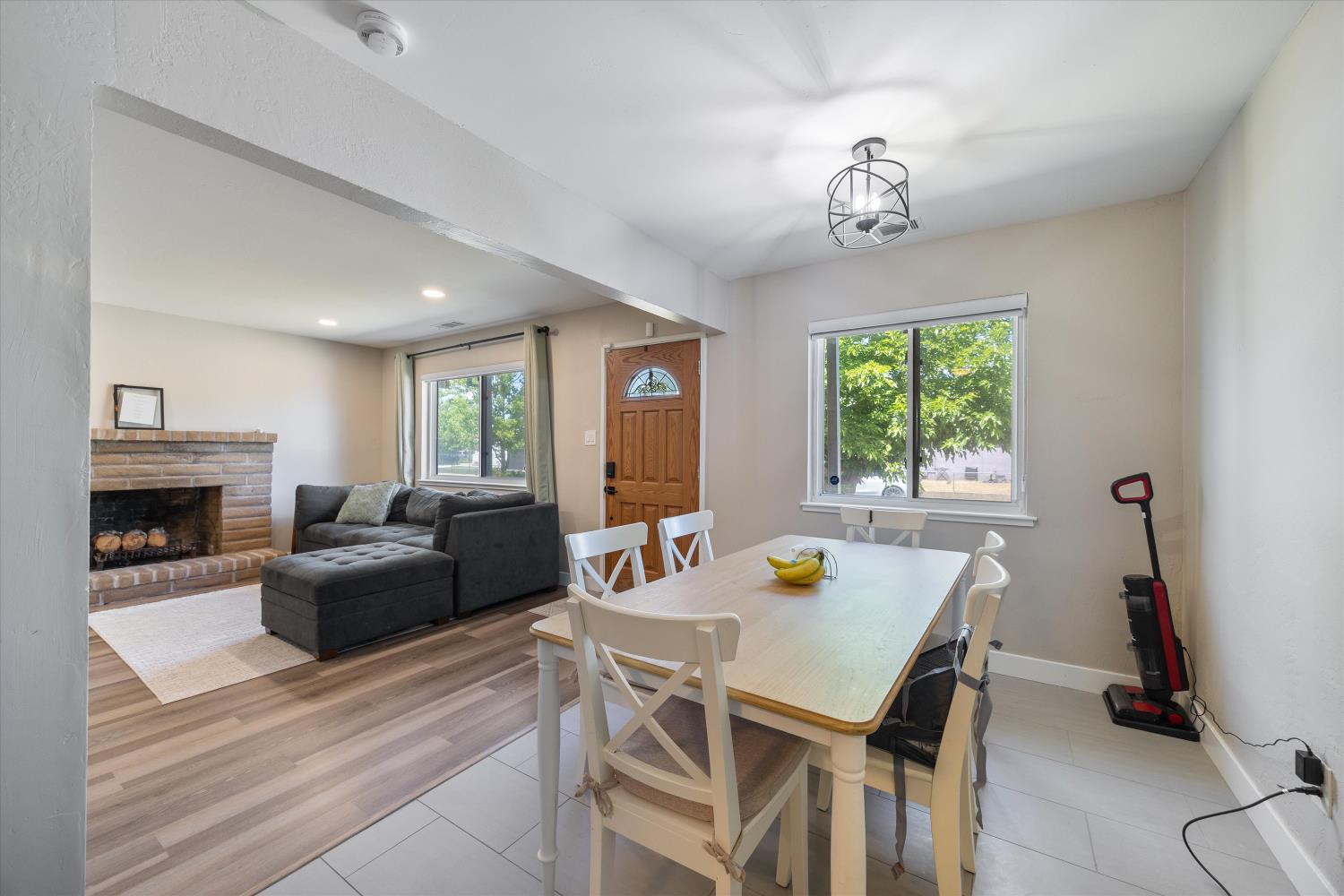 Detail Gallery Image 9 of 24 For 1012 Arrowhead Ave, Rio Linda,  CA 95673 - 3 Beds | 2 Baths