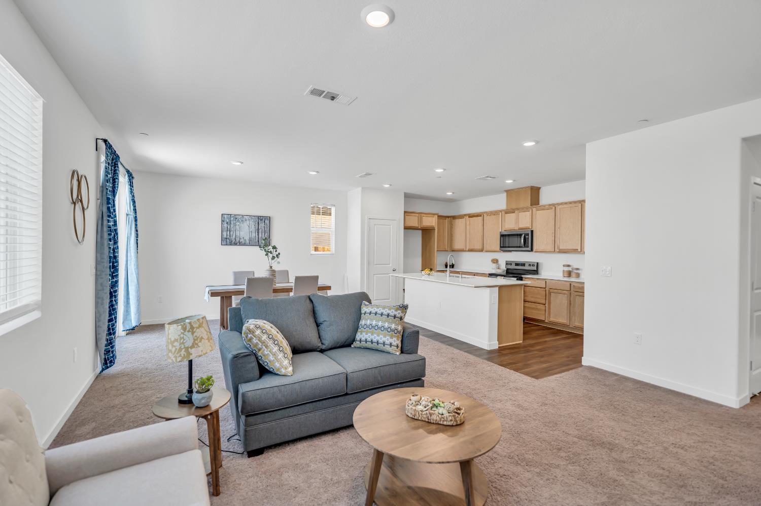 Detail Gallery Image 21 of 38 For 10109 Zane Way, Elk Grove,  CA 95757 - 3 Beds | 2 Baths