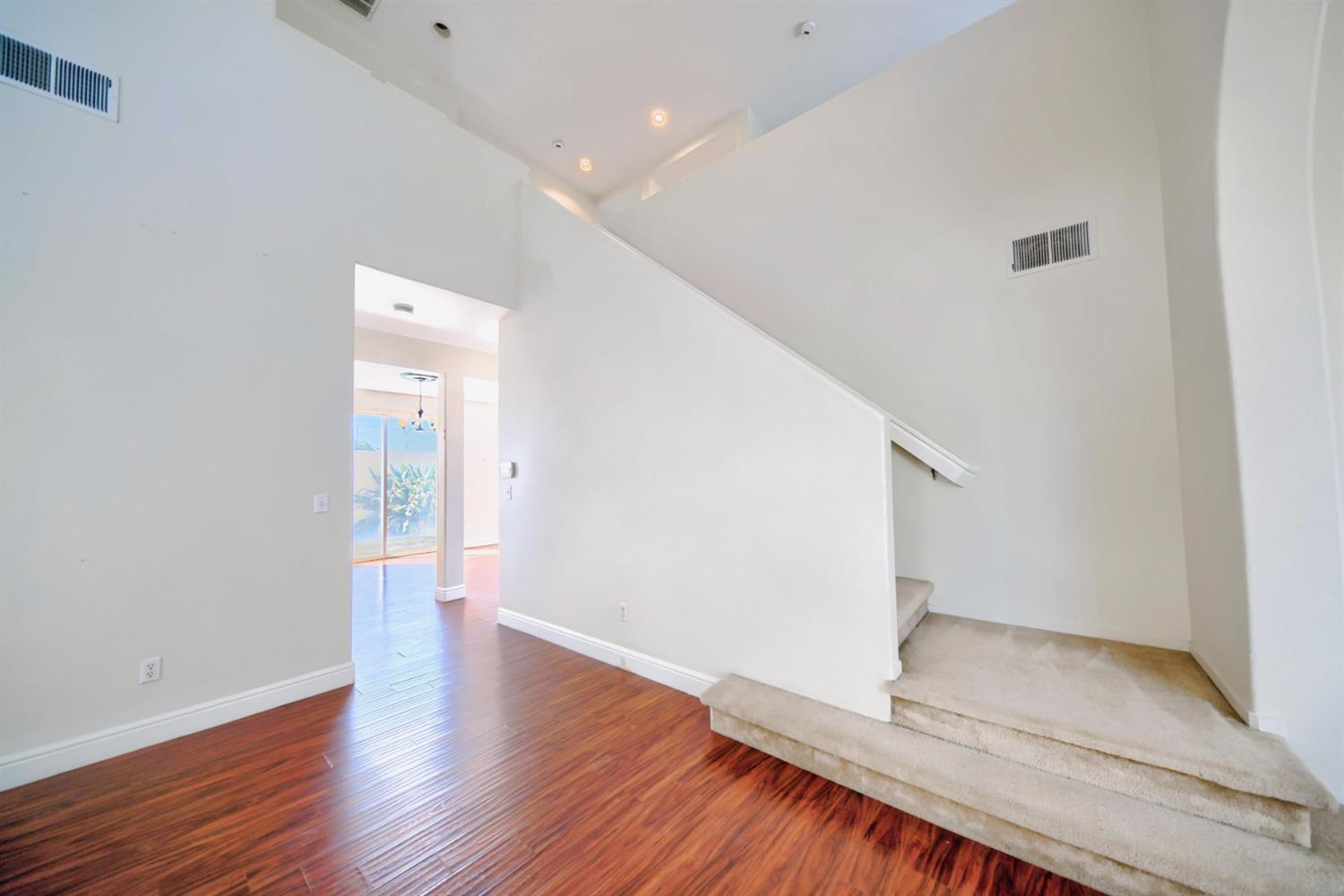 Detail Gallery Image 20 of 78 For 458 Burlington Dr, Tracy,  CA 95376 - 3 Beds | 2/1 Baths