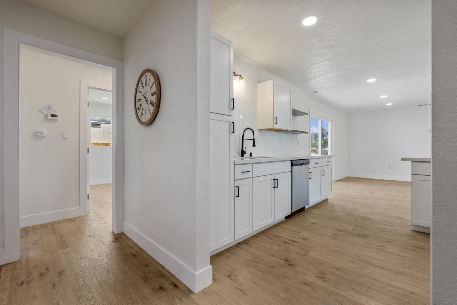 Detail Gallery Image 14 of 49 For 2048 Nord Ave, Stockton,  CA 95215 - 3 Beds | 2 Baths