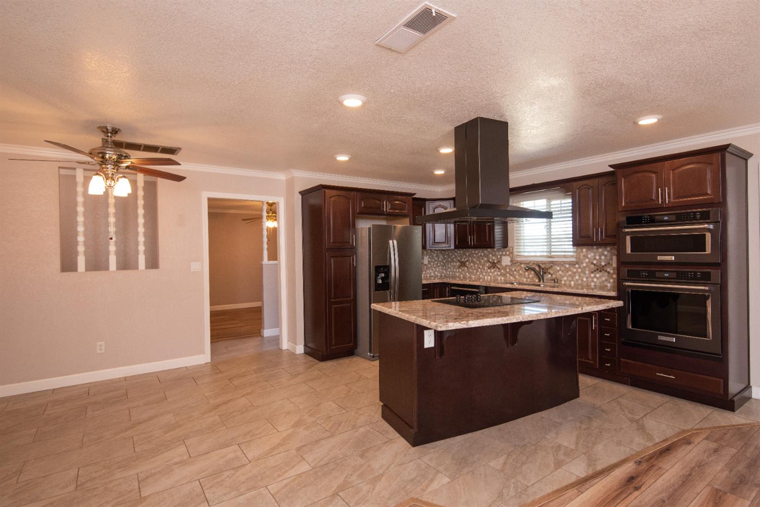 Detail Gallery Image 6 of 21 For 2908 Rose Ave, Ceres,  CA 95307 - 3 Beds | 2 Baths