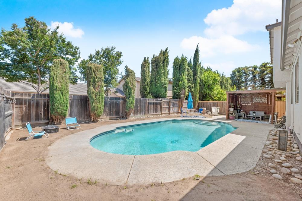 Detail Gallery Image 50 of 52 For 813 Sugar Pine Dr, Lathrop,  CA 95330 - 4 Beds | 3 Baths
