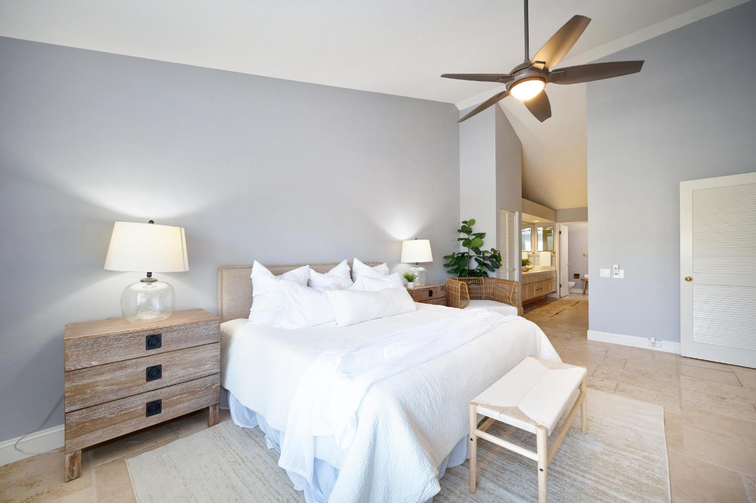 Detail Gallery Image 18 of 31 For 11415 Gold Country Blvd, Gold River,  CA 95670 - 3 Beds | 2/1 Baths