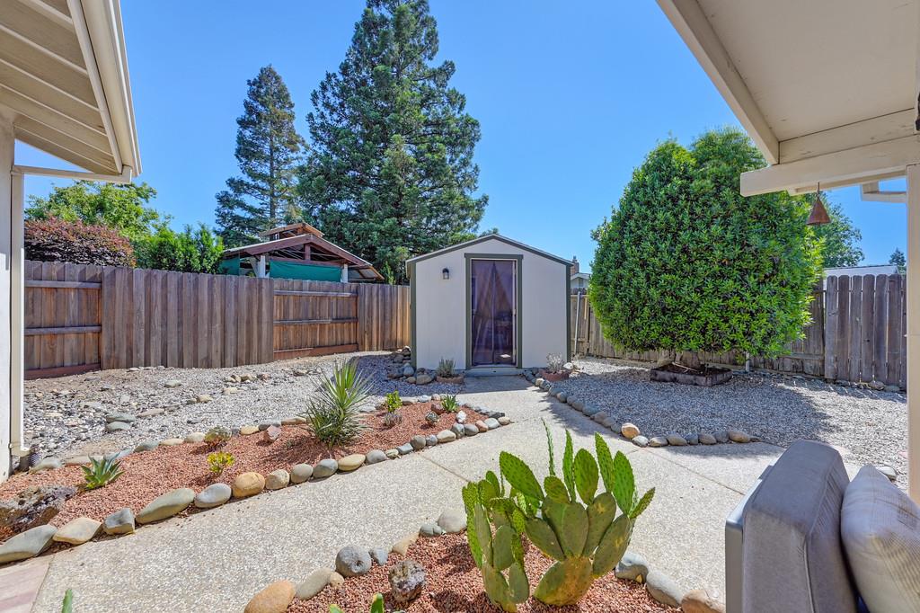 Detail Gallery Image 40 of 40 For 4717 Selkirk Way, Fair Oaks,  CA 95628 - 4 Beds | 2 Baths