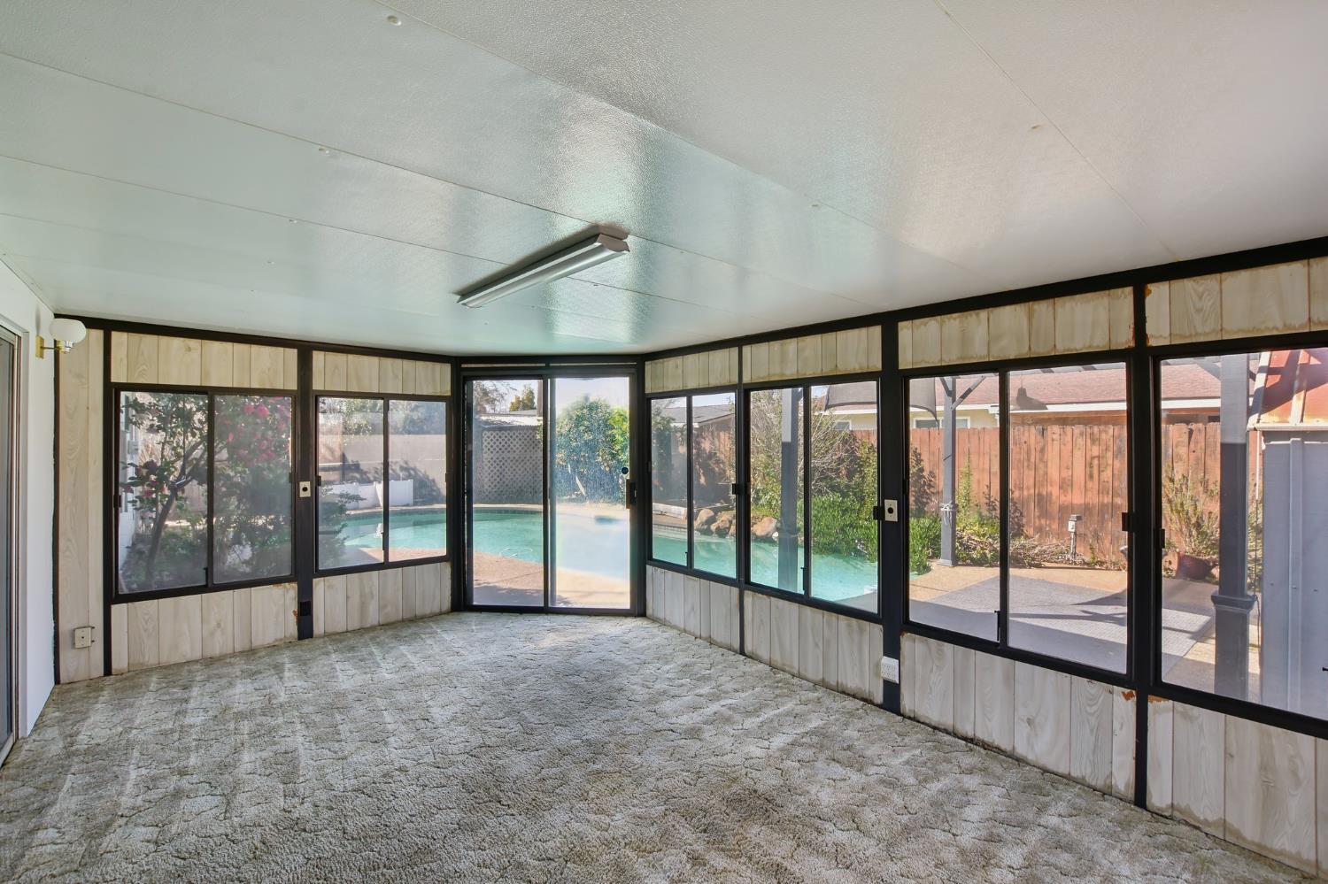 Detail Gallery Image 26 of 31 For 2408 El Lujo Way, Rancho Cordova,  CA 95670 - 3 Beds | 2 Baths
